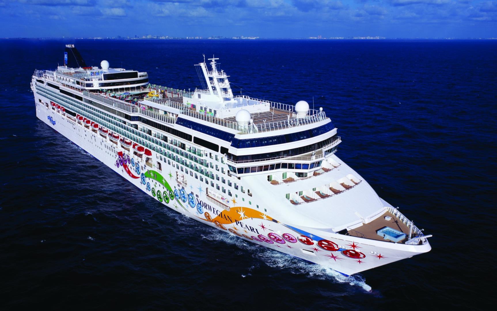 14-day Cruise to Transatlantic: Bahamas, Spain & Bermuda from Barcelona, Spain on Norwegian Pearl